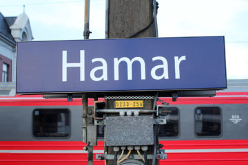 Skilt Hamar togstasjon